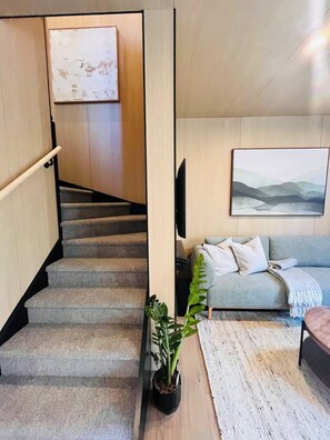 Interior - Luxury villa & carpark, retreat close to everything (Queenstown)
