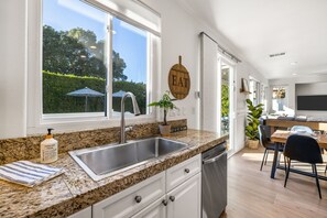 Fridge, microwave, stovetop, dishwasher - Wren by Nest Villas | Private Pool, Spa & Firepit (Indio)