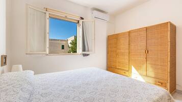 2 Schlafzimmer, Bügeleisen/Bügelbrett, Bettwäsche