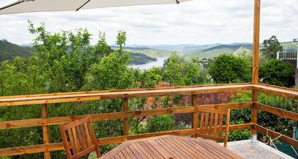 Cozy house with magnificent views over the River Zêzere.