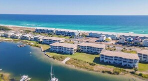 On the beach, sun-loungers, beach towels - Dockside Days Pensacola Beach Waterfront Home with Bikes and Kayaks (Pensacola beach)