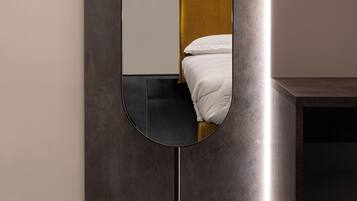 In-room safe, desk, free WiFi, bed sheets