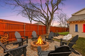 Property grounds - Luxury Living w/ Backyard Pool Oasis (5-BD/3-BA) (Midlothian)