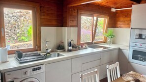 Microwave, oven, stovetop, coffee/tea maker