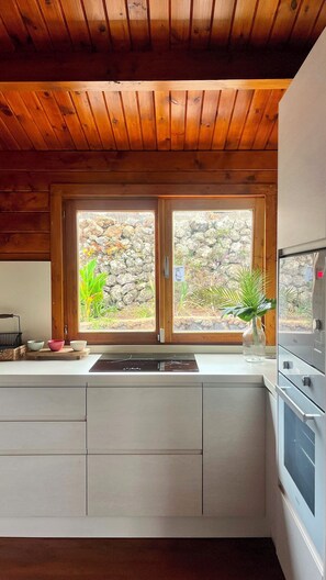 Microwave, oven, stovetop, coffee/tea maker