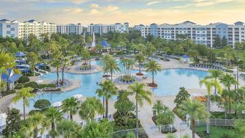 3 piscinas al aire libre