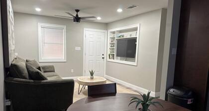 3-bedroom farmhouse in Ponchatoula with barn access