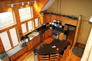 Fridge, microwave, oven, stovetop - Alden East Torch Estate (Alden)