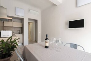 Dining - Double apartment with 2 independent entrances in the historic center of Florence (Firenze)