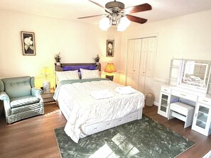 4 chambres, fer et planche à repasser, Wi-Fi, literie fournie