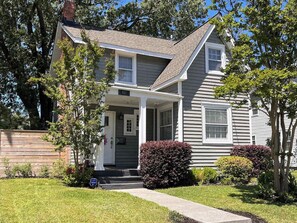 Exterior - Charming Coastal Adult Retreat (Virginia Beach)