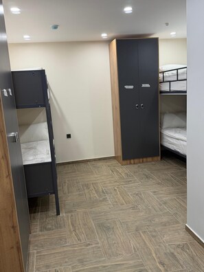 Comfort Shared Dormitory | Free WiFi - Boutique Hotel 108 (Bishkek)