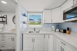 Fridge, microwave, stovetop, coffee/tea maker - Delray Seacrest Cottage: Close to Beach & Downtown (Delray Beach)