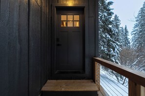 Property grounds - New Build Ski in/Ski Out House w/Hot Tub (Whitefish)