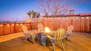 Property grounds - Chic Modern Retreat with Cowboy Pool, Stargazing Deck, Record Player, & More (Joshua Tree)