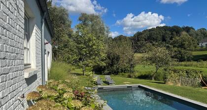 Cottage in an idyllic setting - 4 people - Swimming pool - Wifi