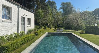 Cottage in an idyllic setting - 4 people - Swimming pool - Wifi
