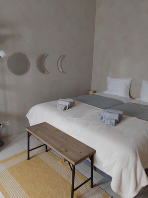 1 bedroom, iron/ironing board, WiFi, bed sheets - DuplexduBocage in the Heart of Setúbal (Setúbal)