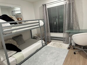 2 bedrooms, WiFi, bed sheets