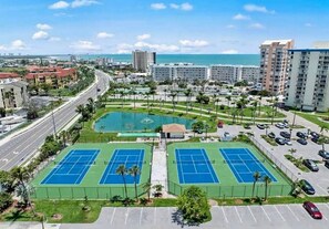 Sports court - Estero Beach & Tennis 205B - Beach View (Fort Myers Beach)