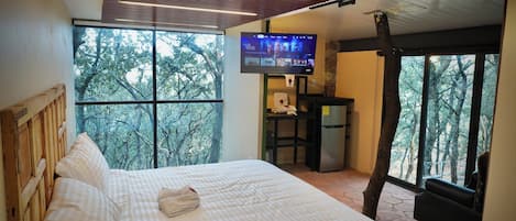 Standard Cabin, 1 King Bed | Free WiFi