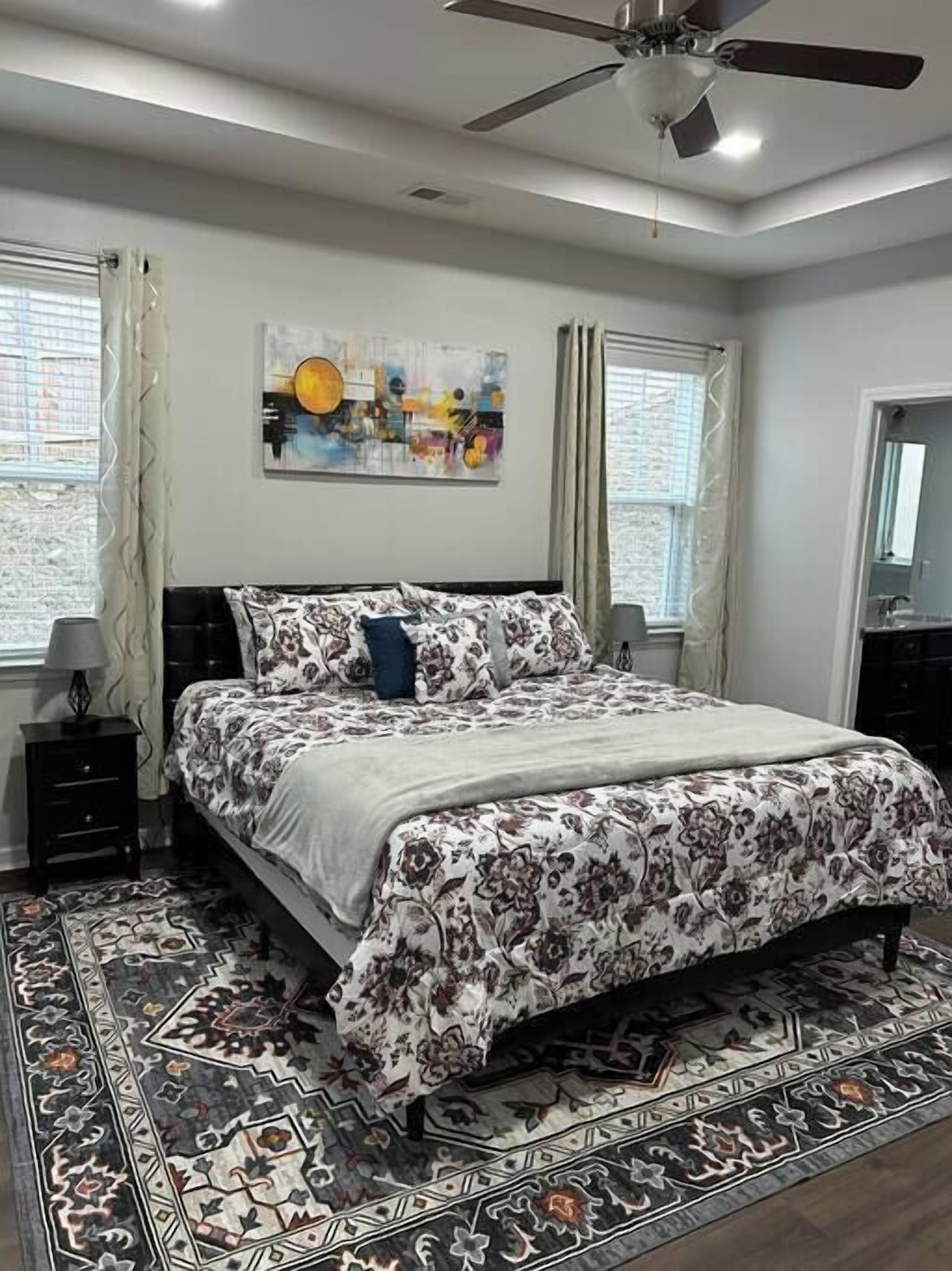 4 chambres, fer et planche à repasser, Wi-Fi, draps fournis