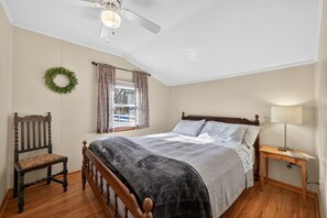 3 habitaciones, escritorio, wifi y ropa de cama 