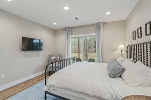 Maison, plusieurs lits, patio (McDonald Lakeside Cottage)