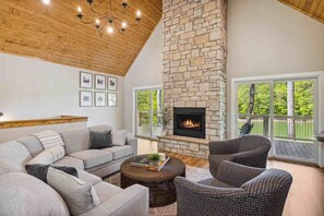 House, Multiple Beds, Patio (McDonald Lakeside Cottage) | Living area - Mcdonald Lakeside Cottage (Sevierville)