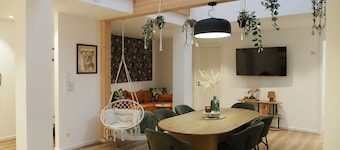 ALPENJUNGLE - Large apartment - City center - Parking