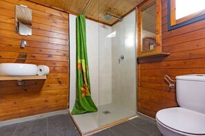 Family Bungalow, 2 Bedrooms, Garden View | Bathroom | Free toiletries - Camping Laplaya Ibiza (Santa Eulalia del Rio)
