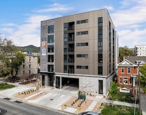 Exterior - Landing Apartments Downtown Salt Lake City Near Trolley Square (Salt Lake City)