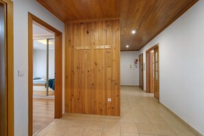 3 Schlafzimmer, Bügeleisen/Bügelbrett, WLAN, Bettwäsche