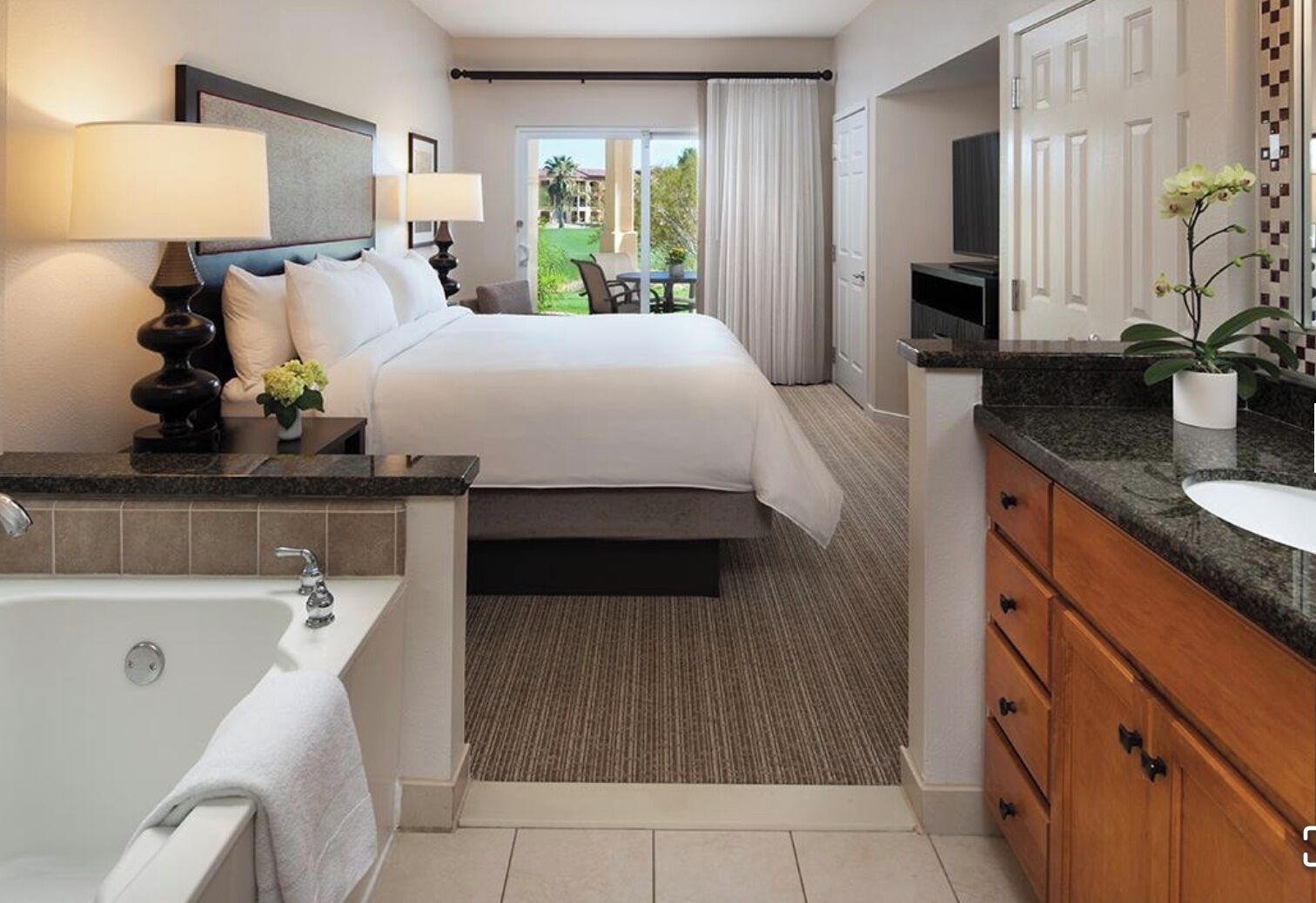 Strykejern/-brett, wi-fi og sengetøy