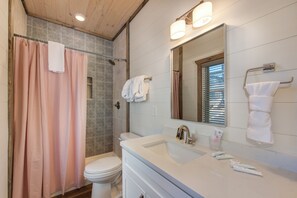Chalet, Multiple Beds, Hot Tub, Garden View (Little Haven Chalet) | Bathroom - Little Haven Chalet (Pigeon Forge)