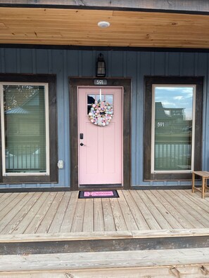 Exterior detail - Little Haven Chalet (Pigeon Forge)