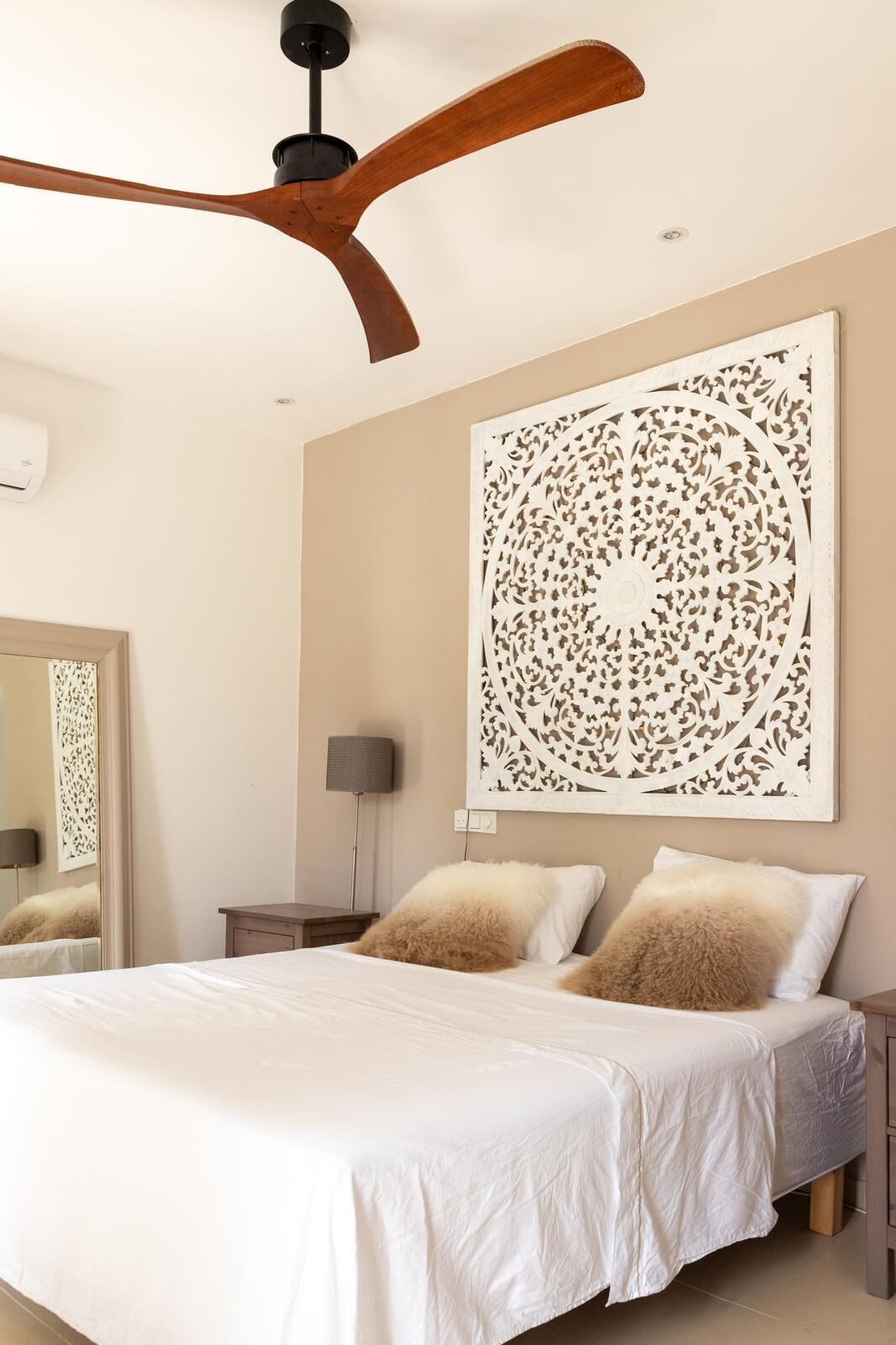 3 slaapkamers, een strijkplank/strijkijzer, internet, beddengoed