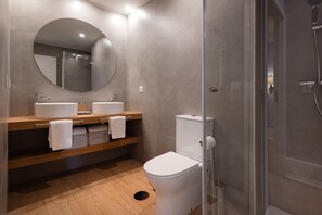 House - RA - Flores 3 in Oporto (Porto)
