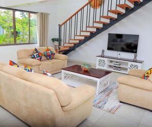 Living area - Luxury 3 Bedroom ensuite Villa Kalaa Homes, Vipingo Ridge, Kilifi (Kikambala)