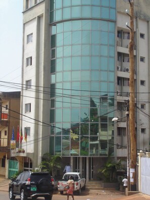Standard Double Room, City View | Exterior - Hotel Nguela (Yaoundé)