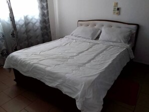 Standard Double Room, City View - Hotel Nguela (Yaoundé)