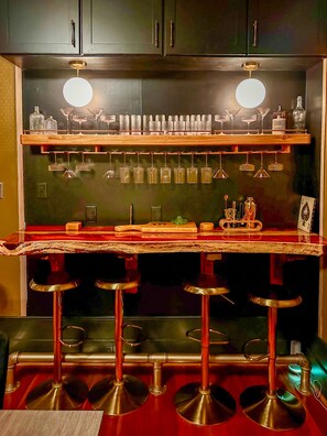 Bar (en la propiedad)