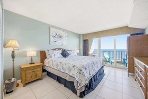 3 bedrooms, iron/ironing board, free WiFi, bed sheets - Serenity Suite Oceanfront w Reclining Sofa (Myrtle Beach)