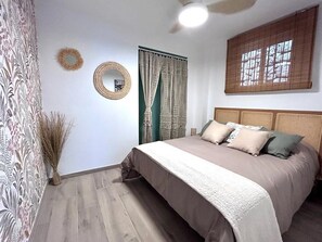 Appartement Standard | Coffres-forts dans les chambres, fer et planche à repasser