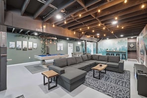 Spielezimmer