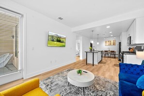 TV, ping pong - Endless Fun w/ Games and Resort-Style Amenities! (San Diego)