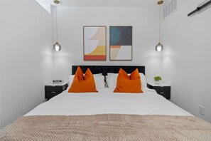 1 chambre, bureau, fer et planche à repasser, Wi-Fi