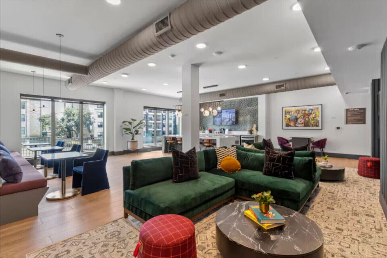 Télévision, chaîne hi-fi