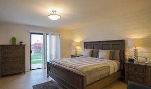 3 bedrooms, iron/ironing board, WiFi - Single story beautiful home with community pool (Cathedral City)