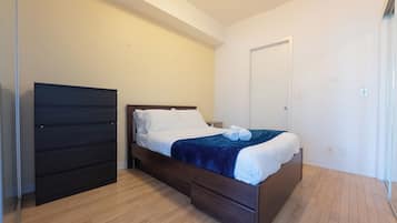 Deluxe tweepersoonskamer, balkon, uitzicht op stad | Luxe beddengoed, gratis wifi, beddengoed